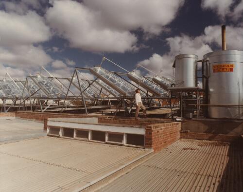 Vulcan experimental solar installation, Swan Hill, Victoria, 1 [picture] / Wolfgang Sievers