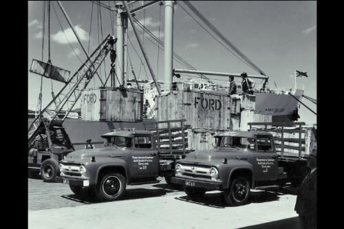 Australian exports, 1956-1975 [picture] / Wolfgang Sievers