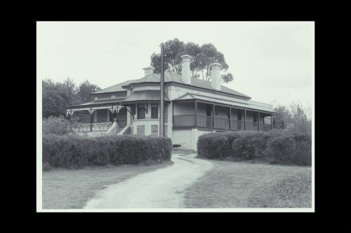 Wagenfeller's house, Kapunda, c1870. Former home of Isabell Brown Wright (wife of Sir Sidney Kidman) (36) [picture] / Brendon Kelson