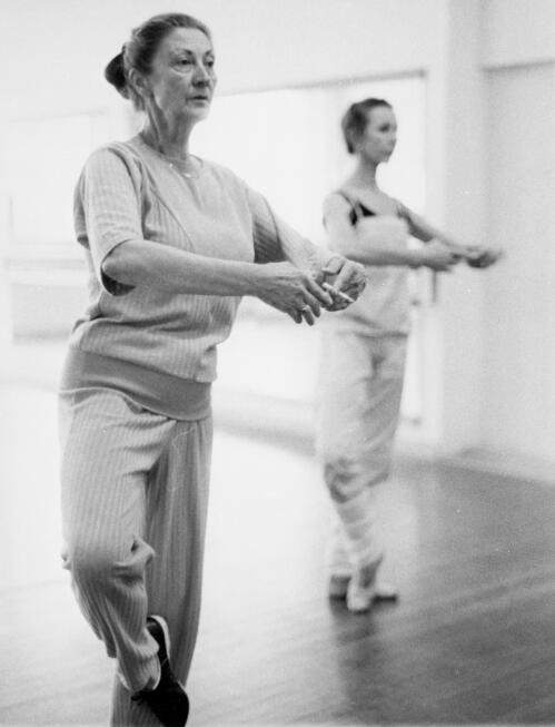 Teaching at Lois Strike's studio with Lois, 1987 [picture]