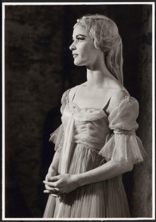 Janet Karin, Prayer, in the Australian Ballet production of Coppelia [1] [picture] / Derek S. Duparcq