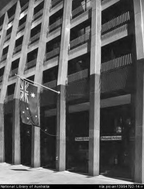 Exterior of AMP offices, Melbourne, Victoria, 1970 [8] [picture] / Wolfgang Sievers