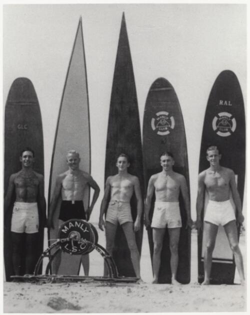 Surfing at Manly beach, New South Wales, 1938-46 [picture] / Ray Leighton