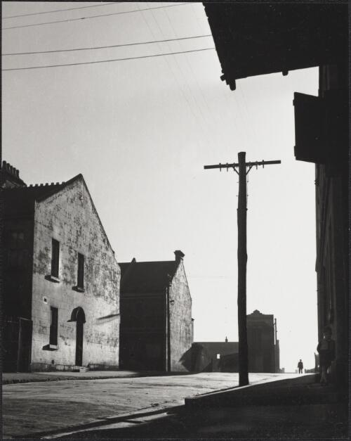 Surry Hills Street. 1948 [picture] / David Moore