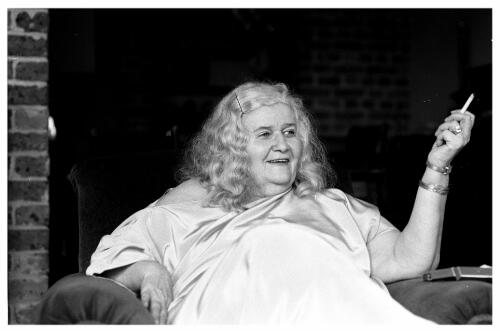 Portrait of Dorothy Hewett, Darlinghurst, N.S.W., 1985 [picture] / Alec Bolton