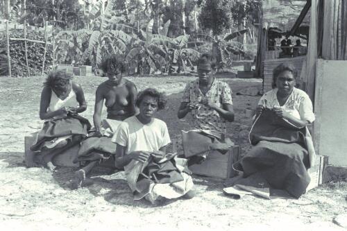 Aboriginal Australians, Melville Island, 1941 [14] [picture] / Roy Pope