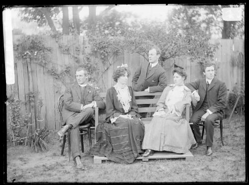 Bert Hammer, Carmen Hammer nee Cazneau, King Cazneau, Harold and Winifred Cazneaux, Sydney, September 1905 [picture]