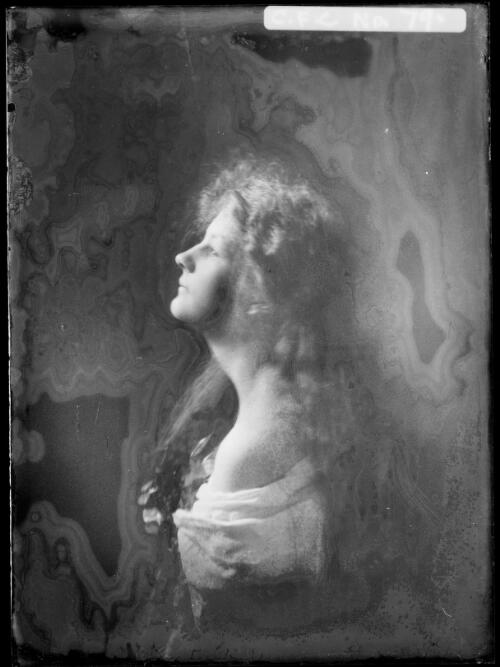 Portrait of Mary Peisley with hair down, ca. 1900s [picture] / Harold Cazneux