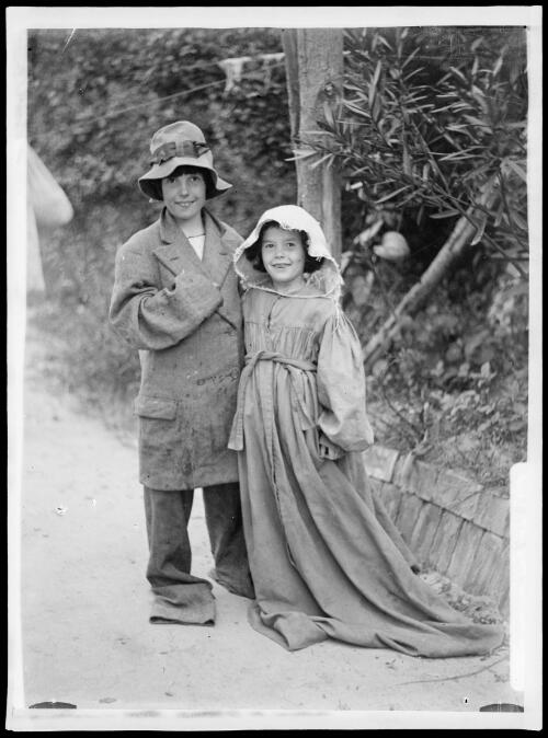 Carmen and Joan in dress-ups, Sydney, 1923 [picture] / Harold Cazneux