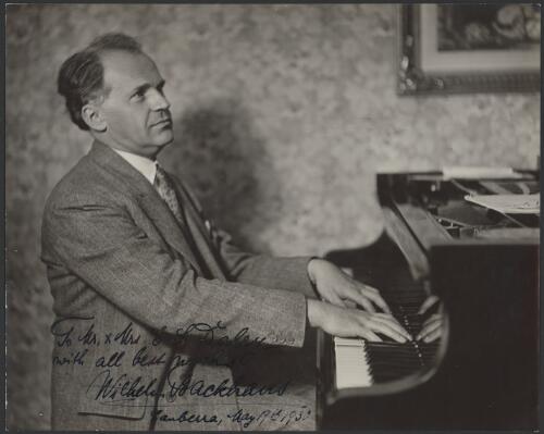 Wilhelm Backhaus playing the piano, 1930 [picture]
