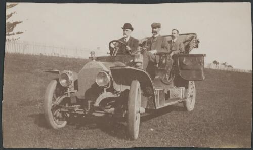 Dugald Thomson[?], Alfred Deakin[?] and James Drake[?] in an automobile, ca. 1910s [picture]