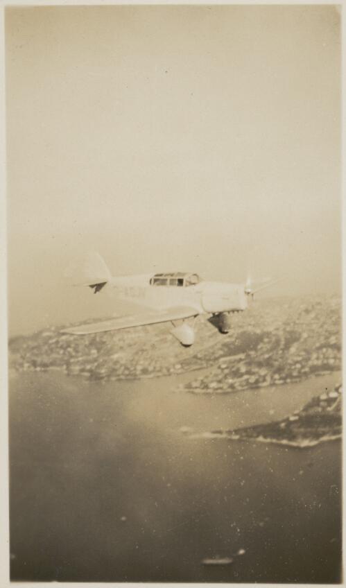 Miss Southern Cross, Percival Gull, G-ACJV, England-Australia, 1933 [picture] / Ernest Alfred Crome