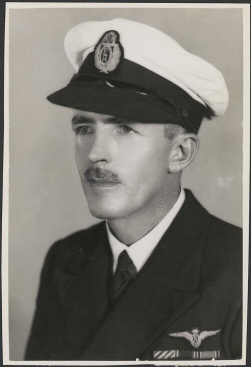 Portrait of Captain Lester J. Brain, 193- [picture]