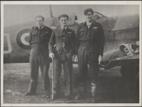 Three Spitfire aces who gave their lives, Wing Commander Brendan 'Paddy' Finucane (centre), Squadron Leader Keith W. 'Bluey' Truscott (left) and Squadron Leader Thorold Smith (right), 1941 [picture]