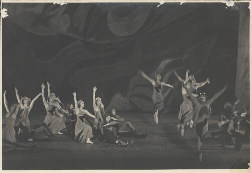 Boris Belsky as Fate (right) and artists of the company, in Les presages, Original Ballet Russe, Australian tour, His Majesty's Theatre, Melbourne, April - June, 1940 [picture] / Hugh P. Hall