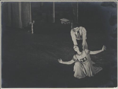 Paul Petroff as Malatesta's Younger Brother Paolo (above) and Lubov Tchernicheva as Francesca, in Francesca da Rimini, The Original Ballet Russe, Australian tour, His Majesty's Theatre, Melbourne, 1940 [picture] / Hugh P. Hall