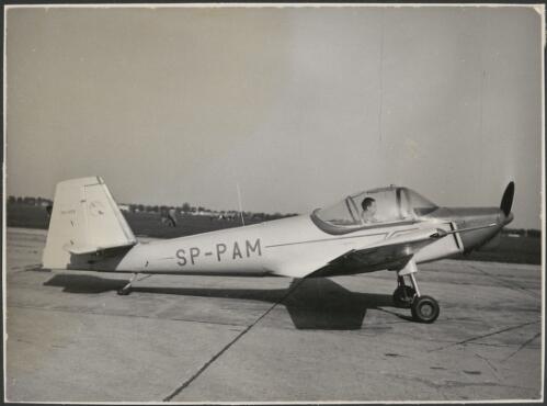 Unidentified monoplane with Polish registration, SP-PAM [picture]