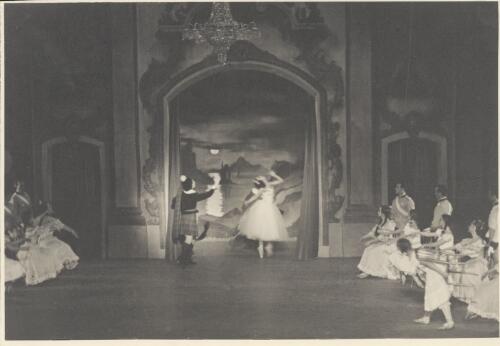 Michel Panaieff as the Scotsman (centre left), Tatiana Stepanova as La Sylphide (centre right), and artists of the company, in Graduation ball, The Original Ballet Russe, Australian tour, His Majesty's Theatre, Melbourne, 1940 (2) [picture] / Hugh P. Hall