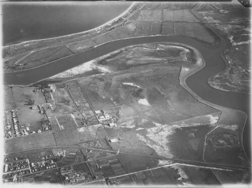 Aerial view of Mascot Aerodrome, Mascot, New South Wales, ca. 1928, 6 [picture]