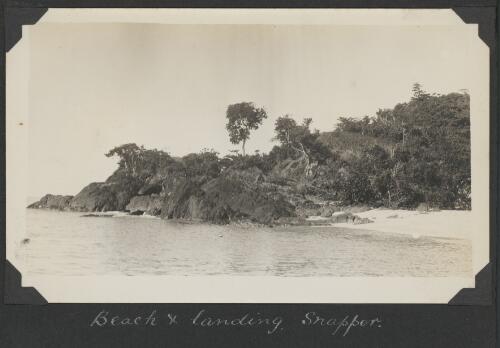 Landing beach on Snapper Island, Queensland, ca. 1928 [picture] / Charles Maurice Yonge