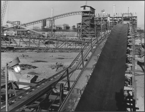 Queensland Nickel, Yabulu Plant near Townsville, Qln [i.e. Queensland] [picture] / Wolfgang Sievers