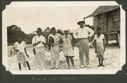 Mattie Yonge and other expedition members, Badu Island, Queensland, ca. 1928 [picture] / Charles Maurice Yonge