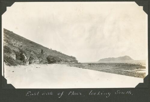 East side of Meer Island looking south, Queensland, ca. 1928 [picture] / Charles Maurice Yonge