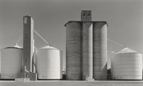 Jeparit - ASCOM silo at left and Geelong silo at right looking west [picture] / Ian Hill