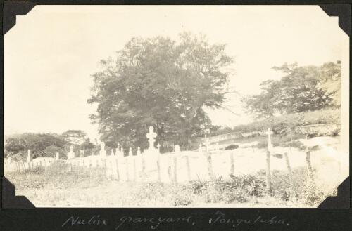 Cemetery at Tongatabu, Tonga, 1929 [picture] / C.M. Yonge