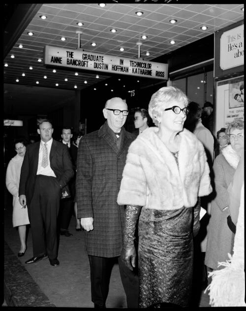 An unidentified man and woman outside the Hoyts Mayfair Theatre at the premiere of The graduate, Sydney, 28 July, 1968 [2] [picture] / John Mulligan