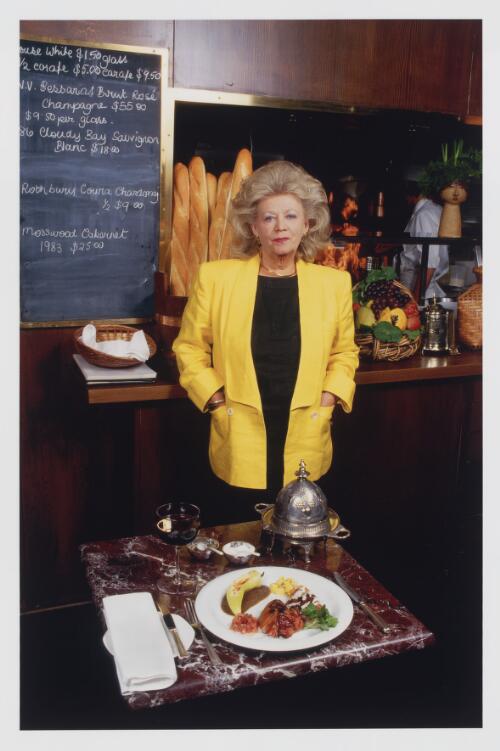Gloria Staley, Fanny's Bistro, Melbourne, 1987 [picture] / Rennie Ellis