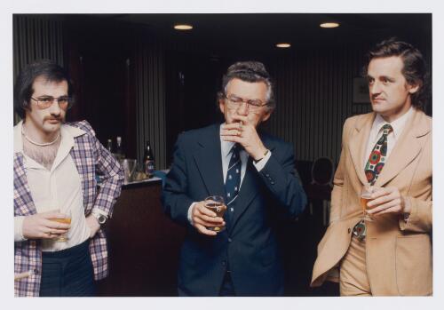 Bob Hawke and two blokes, Melbourne, 1976 [picture] / Rennie Ellis