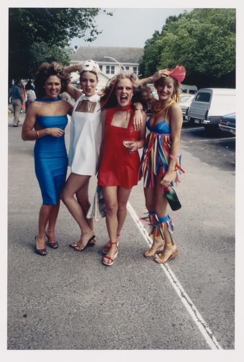 Jenny Bannister and girls, Melbourne Cup, 1978 [picture] / Rennie Ellis