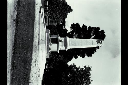 Launceston War Memorial [picture] / Spurling