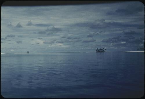 Islands of the atoll's ring (2) Mortlock Islands, Papua New Guinea, 1960 [picture] / Terence and Margaret Spencer