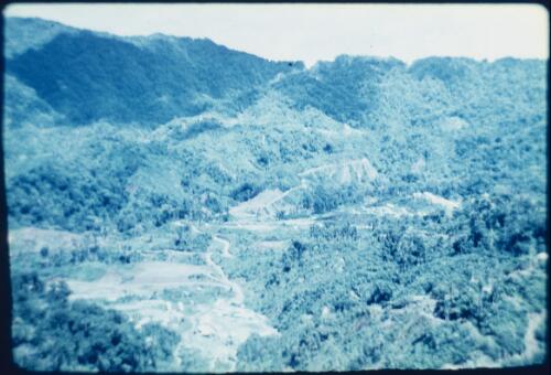 Early development of the (Panguna?) mine (5) Bougainville Island, Papua New Guinea, March 1971 [picture] / Terence and Margaret Spencer