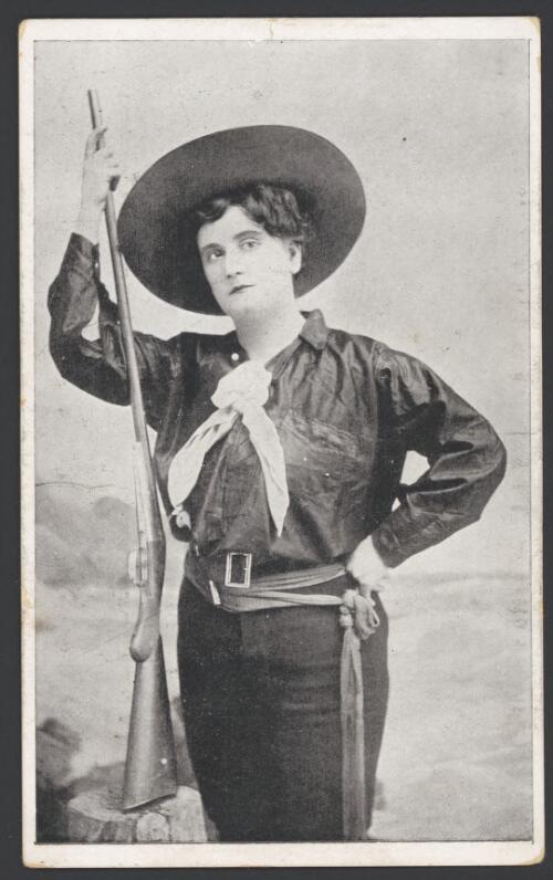 [Actress posing as a cowgirl] [picture]
