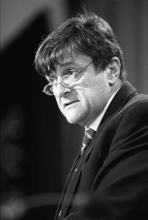 [Portrait of Phillip Toyne, 2000] [picture] / Damian McDonald