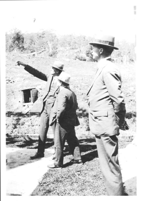 [Portrait of Leopold Amery, Secretary of State for Dominion Affairs, and two other men outside a mine during Amery's visit to Australia, 1927-1928] [picture]