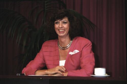 Collection of portraits of Bettina Arndt, addressing the National Press Club, Canberra, 3 December, 1991 [picture] / National Library of Australia