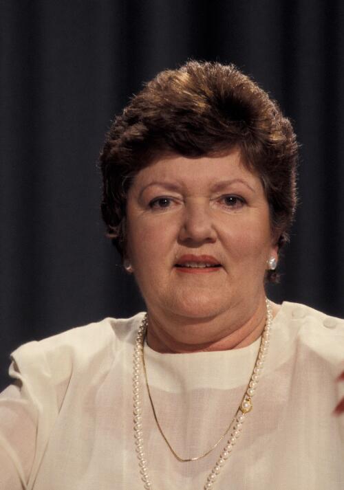 [Portrait of Joan Kirner, Chair of the Centenary of Federation Advisory Committee, addressing the National Press Club, Canberra, 10 August, 1994] [picture] / Andrew Stawowczyk [Long]