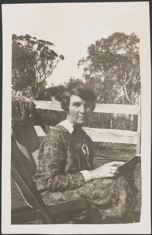 Portrait of Nettie Palmer, Caloundra, Queensland, 1928 [picture]
