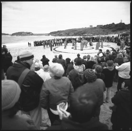Tubowgule, ceremonial performance at Congwong Beach, Sydney 18 August 2000 [picture] / Loui Seselja