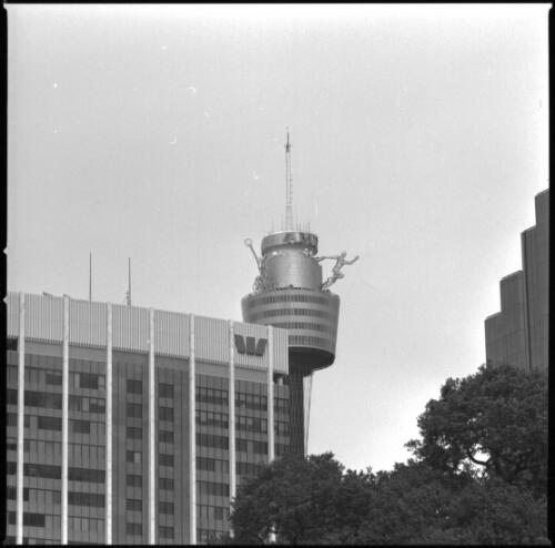 [Sydney Tower showing two of the three sculptures on its roof with an Olympic theme, Sydney, 18 August 2000] [picture] / Loui Seselja