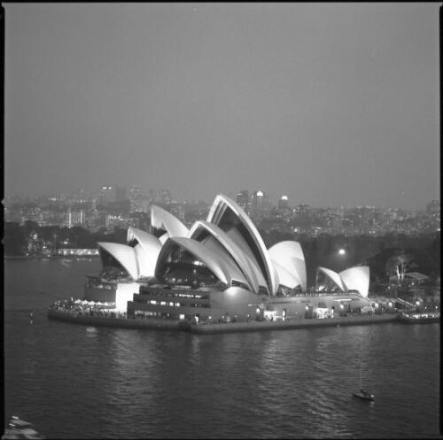 Sydney Opera House during the Olympic Games, 21 September 2000 [1] [picture] / Loui Seselja
