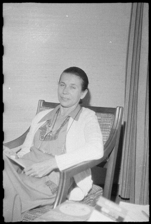 Portrait of Marie-Thérèse Danielsson taken during an oral history interview, 1 May 1978 [picture] / Hazel de Berg
