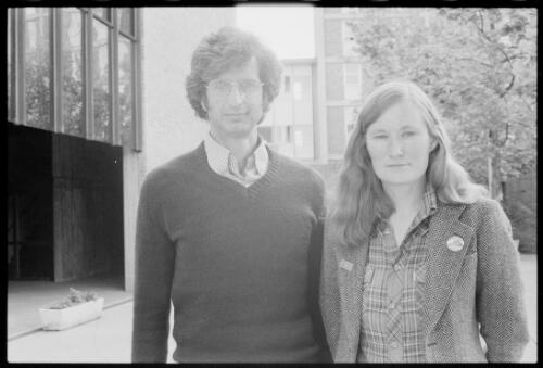 Portrait of Barbara Hanrahan and Joe Steel, 13 October 1982 [picture] / Hazel de Berg