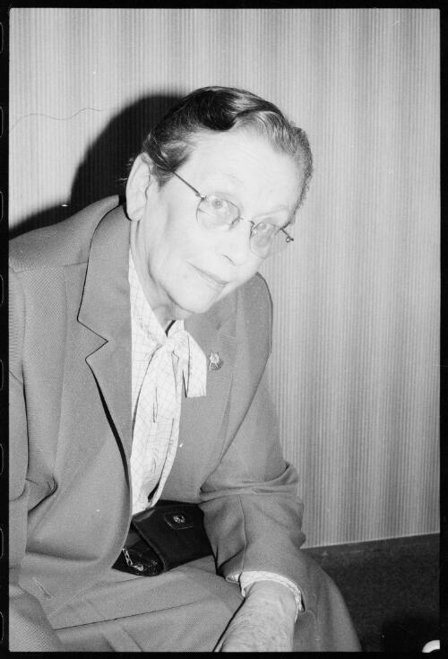 Portrait of  Vivian Stuart taken during an oral history interview, 18 April 1982 [picture] / Hazel de Berg