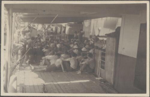 [Soldiers from] B Squadron listening to lecture, [travelling on the Star of Victoria troopship from Colombo to Aden, March 1915] [picture] / J.P. Campbell