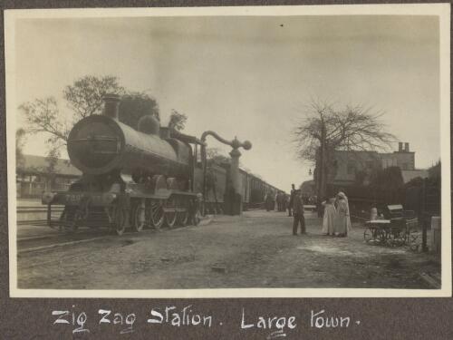 Zig Zag Station, large town, [one of the railway station stops during the journey from Suez to Cairo, April 4, 1915] [picture] / J.P. Campbell